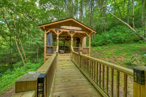 685 Chopped Oak Road Ellijay GA 30540