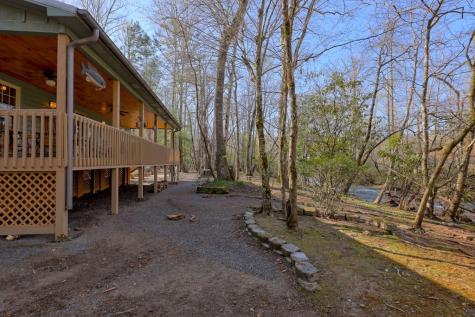 4475 Fires Creek Road Hayesville NC 28904