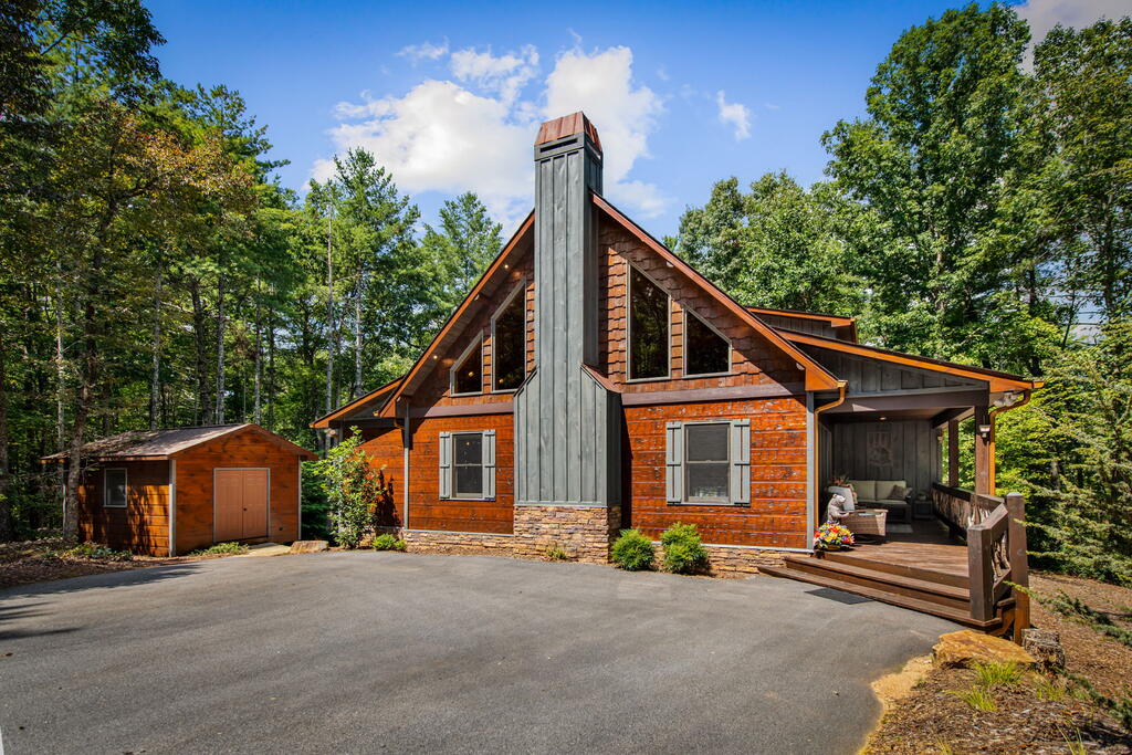 60 Oasis Drive Blue Ridge GA 30513