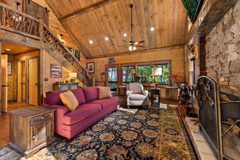 60 Oasis Drive Blue Ridge GA 30513