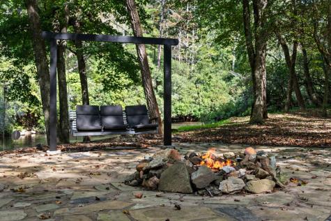 124 River Oaks Terrace Ellijay GA 30540