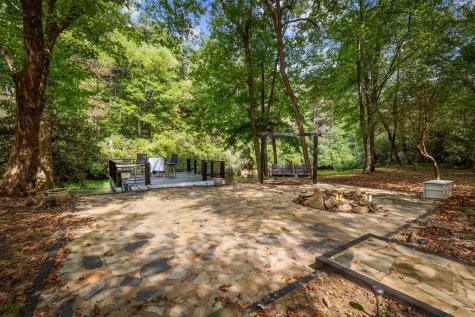 124 River Oaks Terrace Ellijay GA 30540