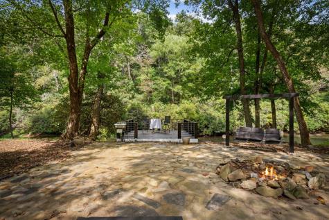 124 River Oaks Terrace Ellijay GA 30540