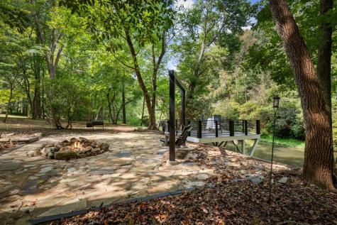 124 River Oaks Terrace Ellijay GA 30540