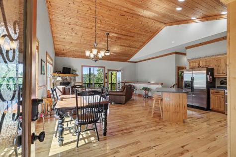 7031 Black Bear Trail Hiawassee GA 30546