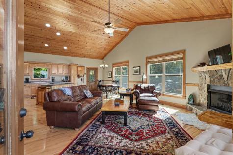 7031 Black Bear Trail Hiawassee GA 30546