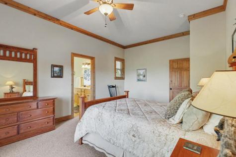 7031 Black Bear Trail Hiawassee GA 30546