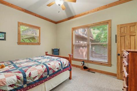 7031 Black Bear Trail Hiawassee GA 30546