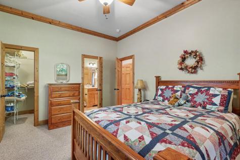 7031 Black Bear Trail Hiawassee GA 30546