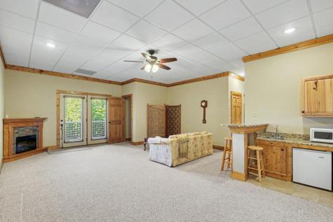 7031 Black Bear Trail Hiawassee GA 30546