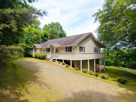 201 Tahlequah Ridge Hayesville NC 28904