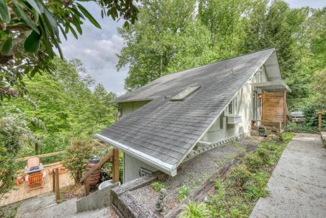 1710 Summit Trail Hiawassee GA 30546
