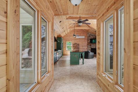 792 Bugscuffle Road Hiawassee GA 30546