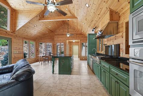 792 Bugscuffle Road Hiawassee GA 30546