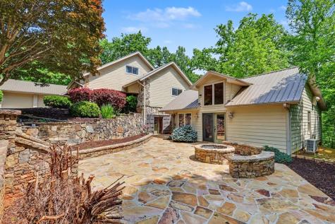 792 Bugscuffle Road Hiawassee GA 30546