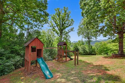 792 Bugscuffle Road Hiawassee GA 30546