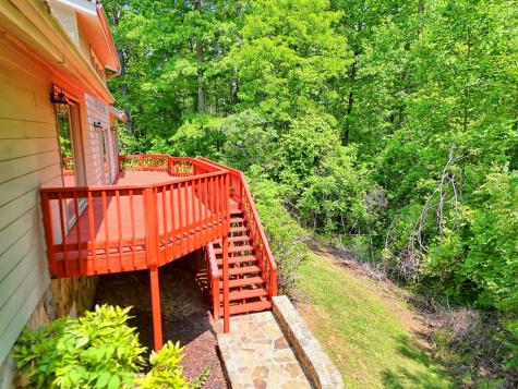792 Bugscuffle Road Hiawassee GA 30546