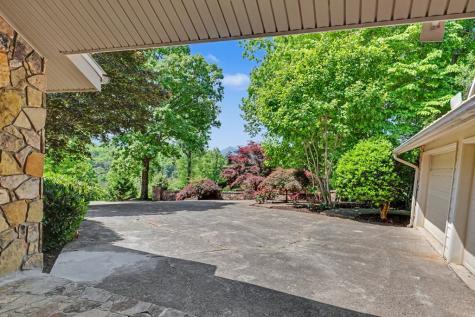 792 Bugscuffle Road Hiawassee GA 30546