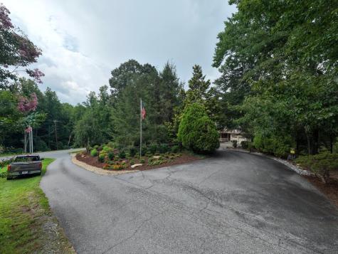 39 Mccracken Cove Road Hayesville NC 28904