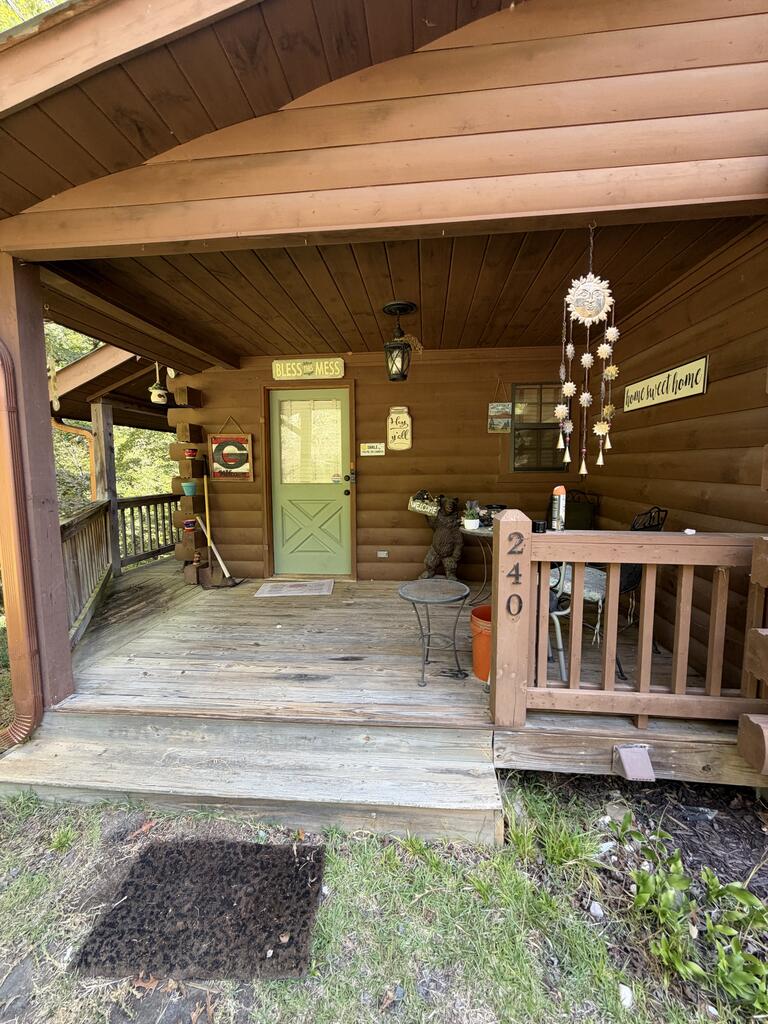 240 Oakwood Trail Mineral Bluff GA 30559