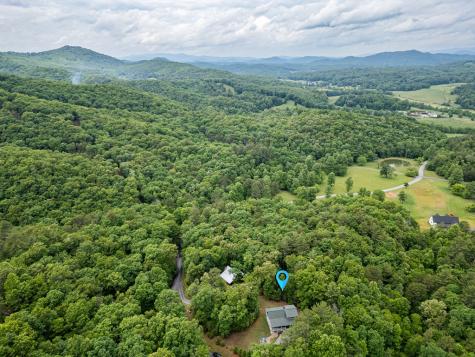 135 Heritage Trail Brasstown NC 28902