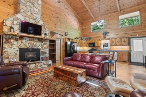 717 Evergreen Lane Mineral Bluff GA 30559