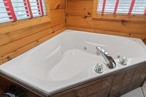 717 Evergreen Lane Mineral Bluff GA 30559
