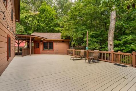 717 Evergreen Lane Mineral Bluff GA 30559
