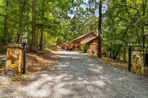 717 Evergreen Lane Mineral Bluff GA 30559