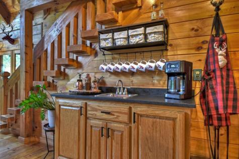 210 Indian Lake Road Mineral Bluff GA 30559