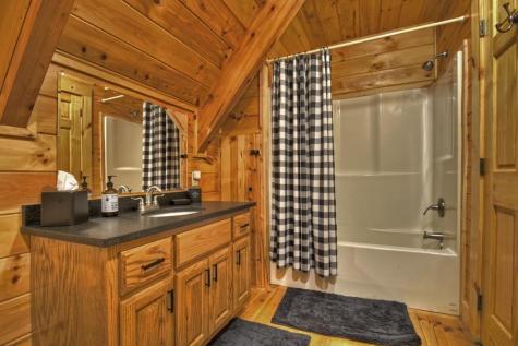 210 Indian Lake Road Mineral Bluff GA 30559