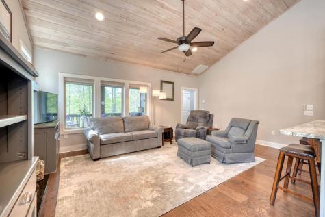 338 Meadow Brooke Drive Young Harris GA 30582