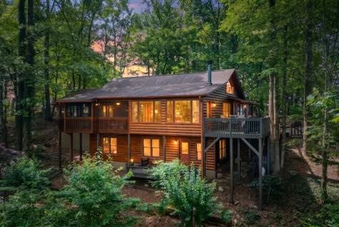 1189 Walnut Ridge Ellijay GA 30536