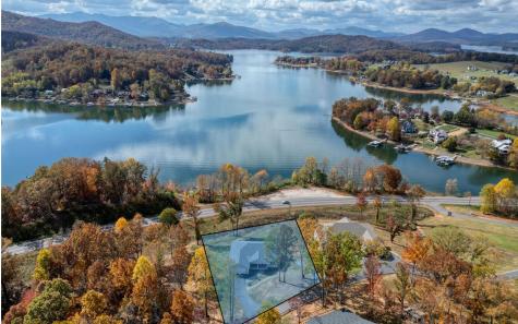 136 Quiet Waters Drive Hayesville NC 28904