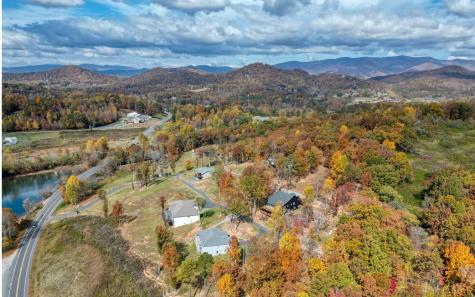 136 Quiet Waters Drive Hayesville NC 28904