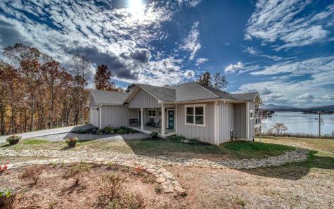 136 Quiet Waters Drive Hayesville NC 28904