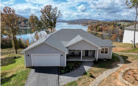 136 Quiet Waters Drive Hayesville NC 28904