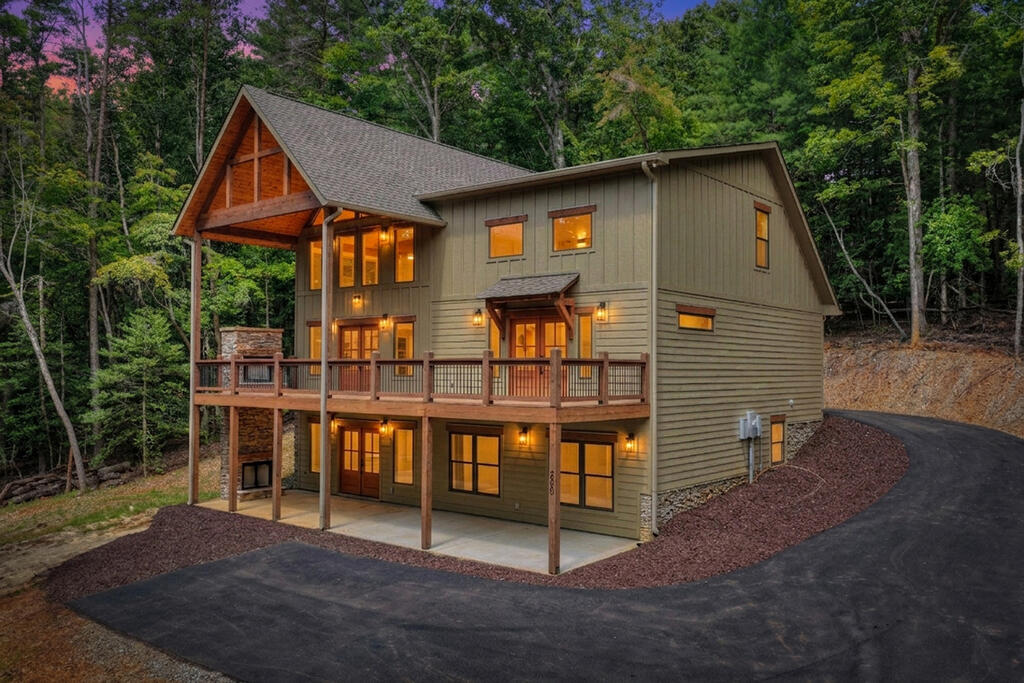 200 W Goldmine Road Ellijay GA 30536