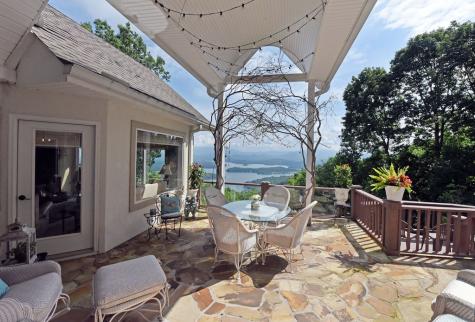 786 Ramey Mountain Road Hiawassee GA 30546