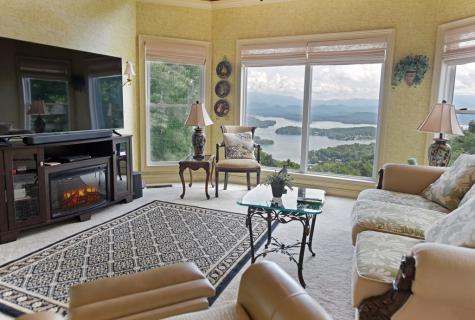 786 Ramey Mountain Road Hiawassee GA 30546
