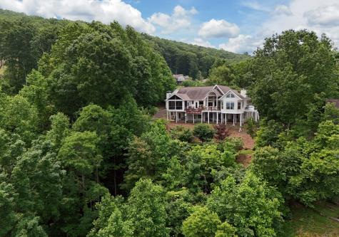 786 Ramey Mountain Road Hiawassee GA 30546
