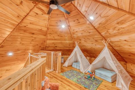 586 Newport Road Blue Ridge GA 30513