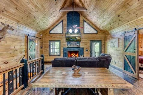30 Trinity Hills Lane Mineral Bluff GA 30559