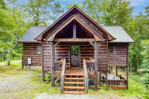 30 Trinity Hills Lane Mineral Bluff GA 30559