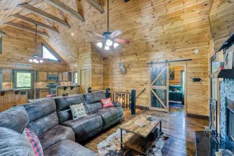 30 Trinity Hills Lane Mineral Bluff GA 30559