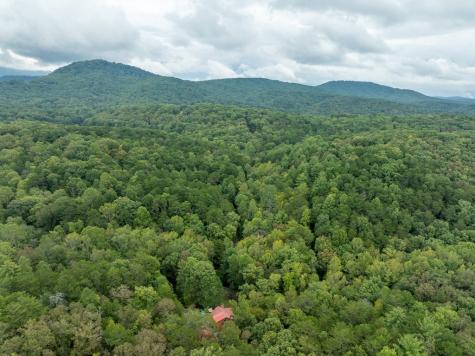 850 Valley Drive Ellijay GA 30536