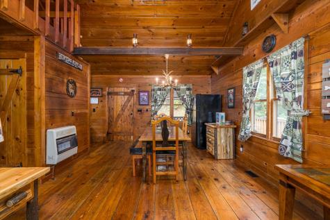 850 Valley Drive Ellijay GA 30536