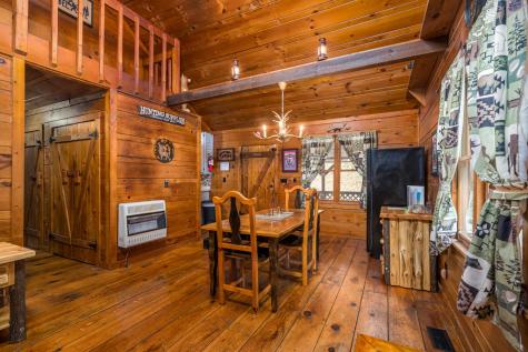 850 Valley Drive Ellijay GA 30536