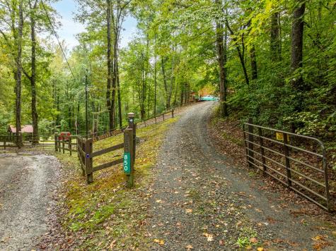 850 Valley Drive Ellijay GA 30536