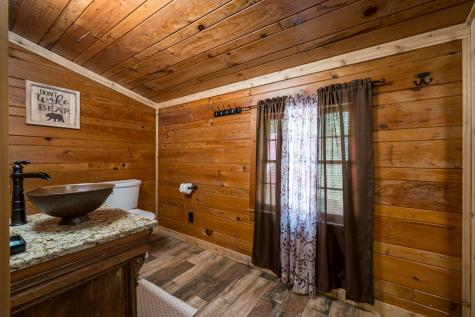 850 Valley Drive Ellijay GA 30536